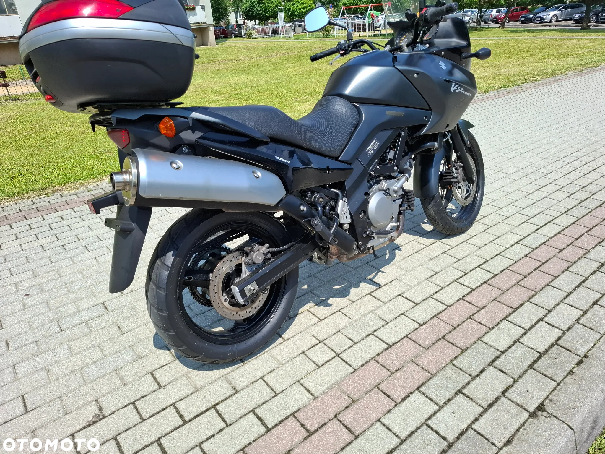 Suzuki DL - 17