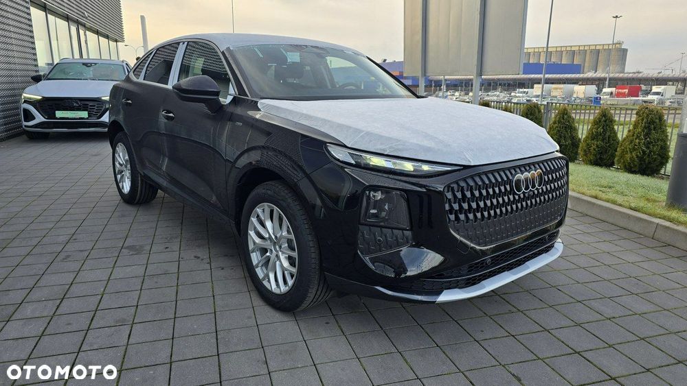 Audi Q3 Sportback - 6