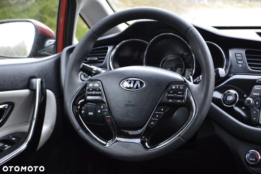 Kia Ceed 1.6 GDI L DCT - 25