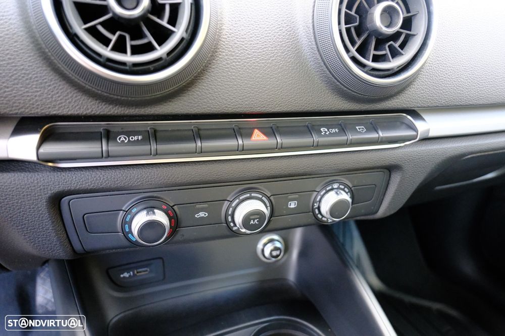 Audi A3 Sportback 30 TDI - 22