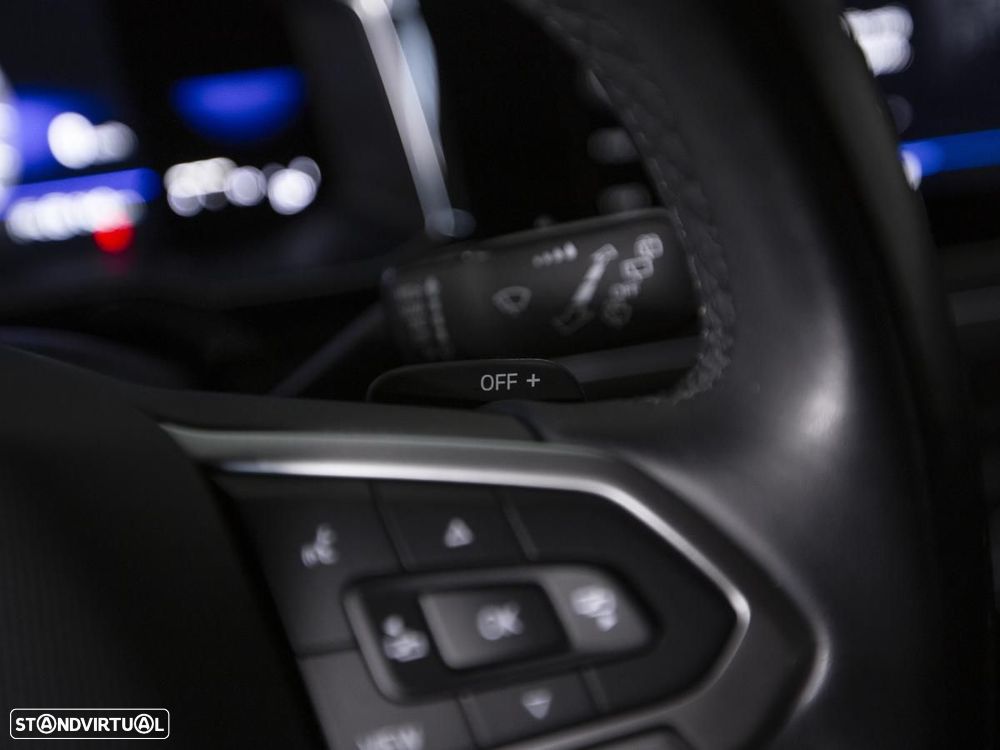 VW Taigo 1.0 TSI R-Line DSG - 18