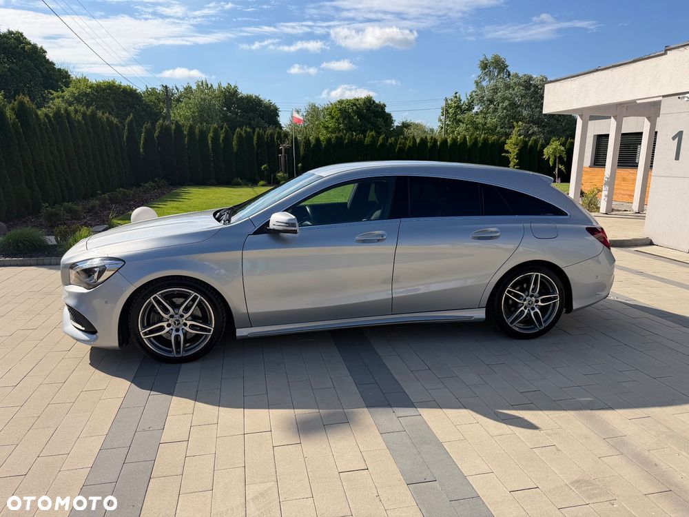 Mercedes-Benz CLA 220 d 4-Matic AMG Line - 3