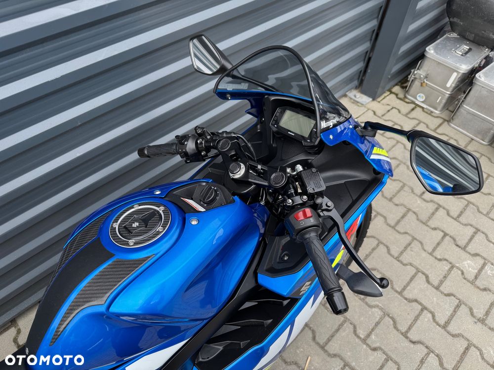 Suzuki GSX-R - 7