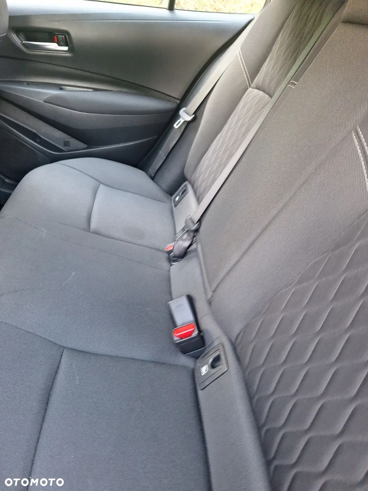 Toyota Corolla - 10