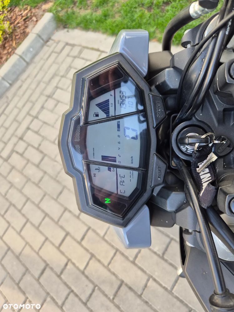 Yamaha MT - 13