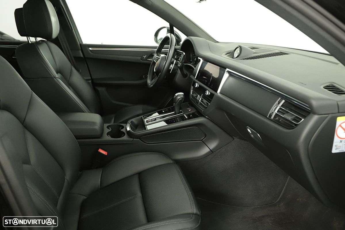 Porsche Macan - 31