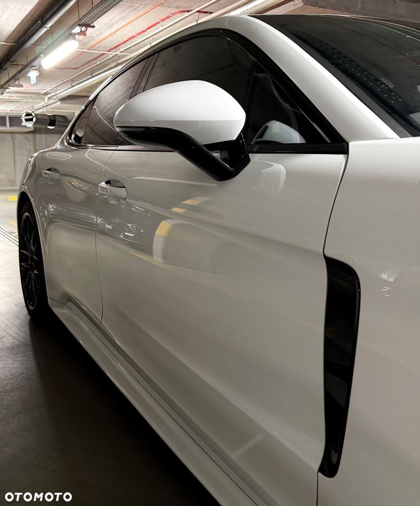 Porsche Panamera - 24