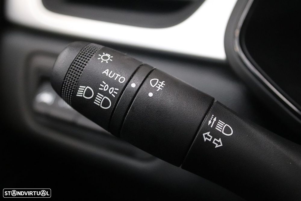 Renault Captur 1.0 TCe Techno Bi-Fuel - 17