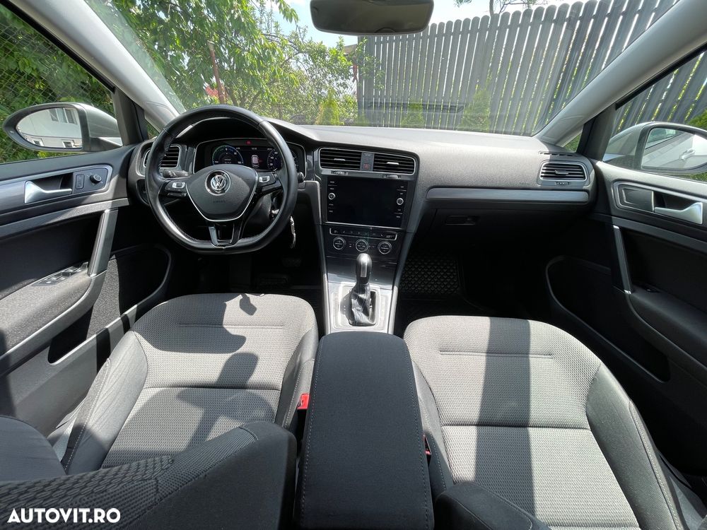 Volkswagen e-Golf - 4