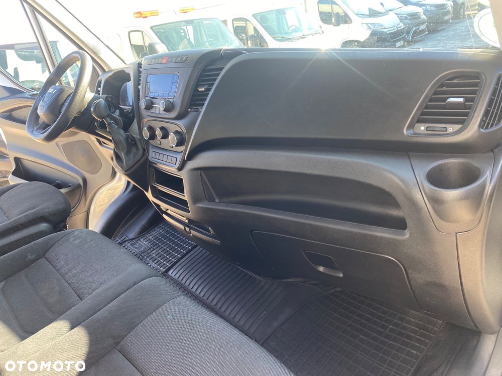 Iveco DAILY 3.0 skrzyniowe, 10-paletowe, zakupione w salonie w Rzeszowie, bezwypadkowe, - 20