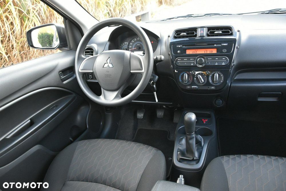 Mitsubishi Space Star - 9