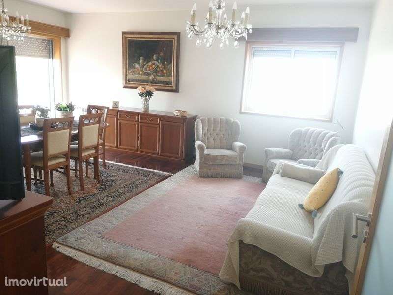 T3 recuado, Terraço + 2 lugares Garagem - Mobilado - Grande imagem: 5/12