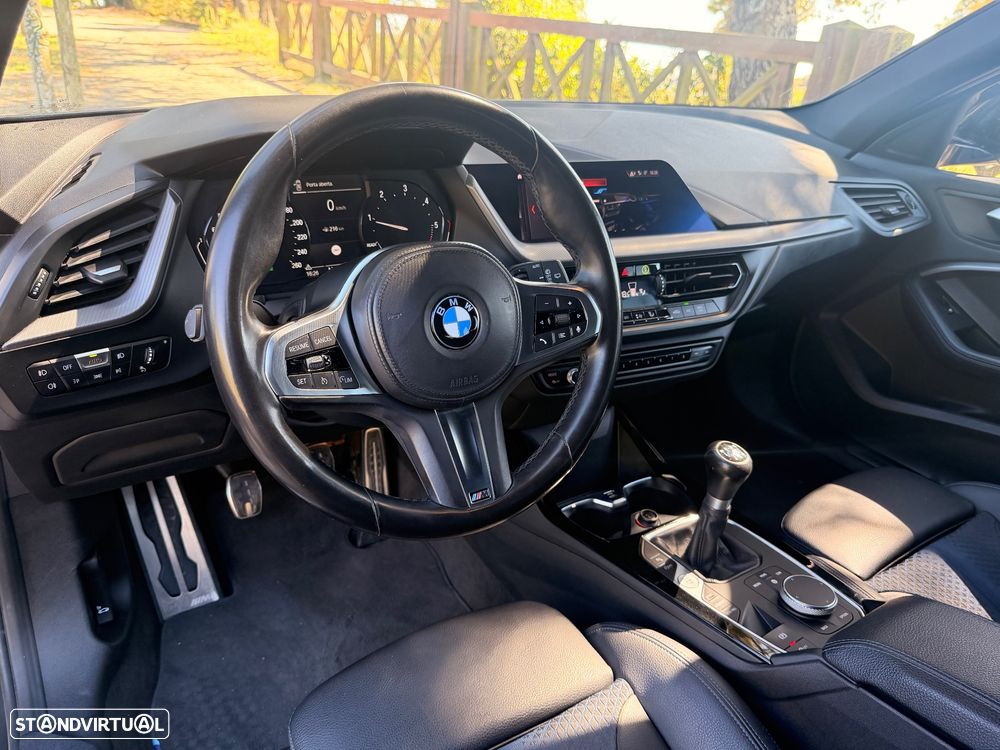 BMW 116 d Pack M - 21