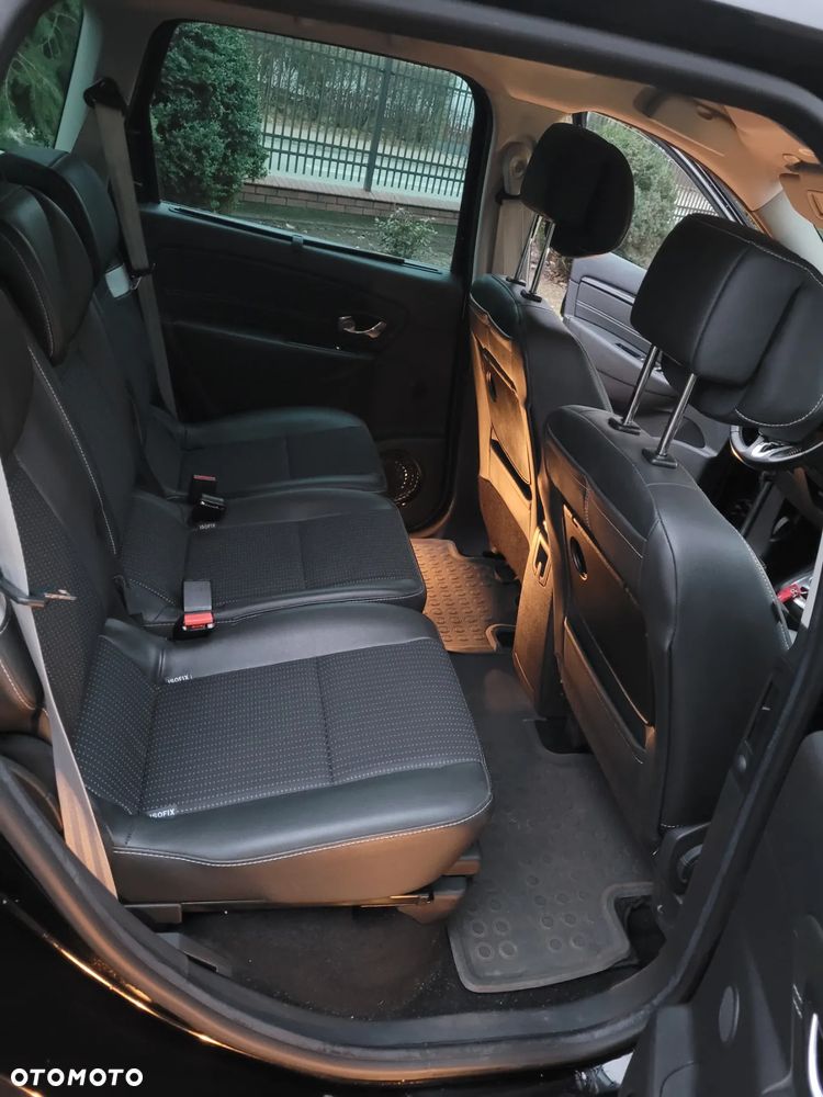 Renault Grand Scenic Energy dCi 130 Start & Stop Euro 6 Bose Edition - 14