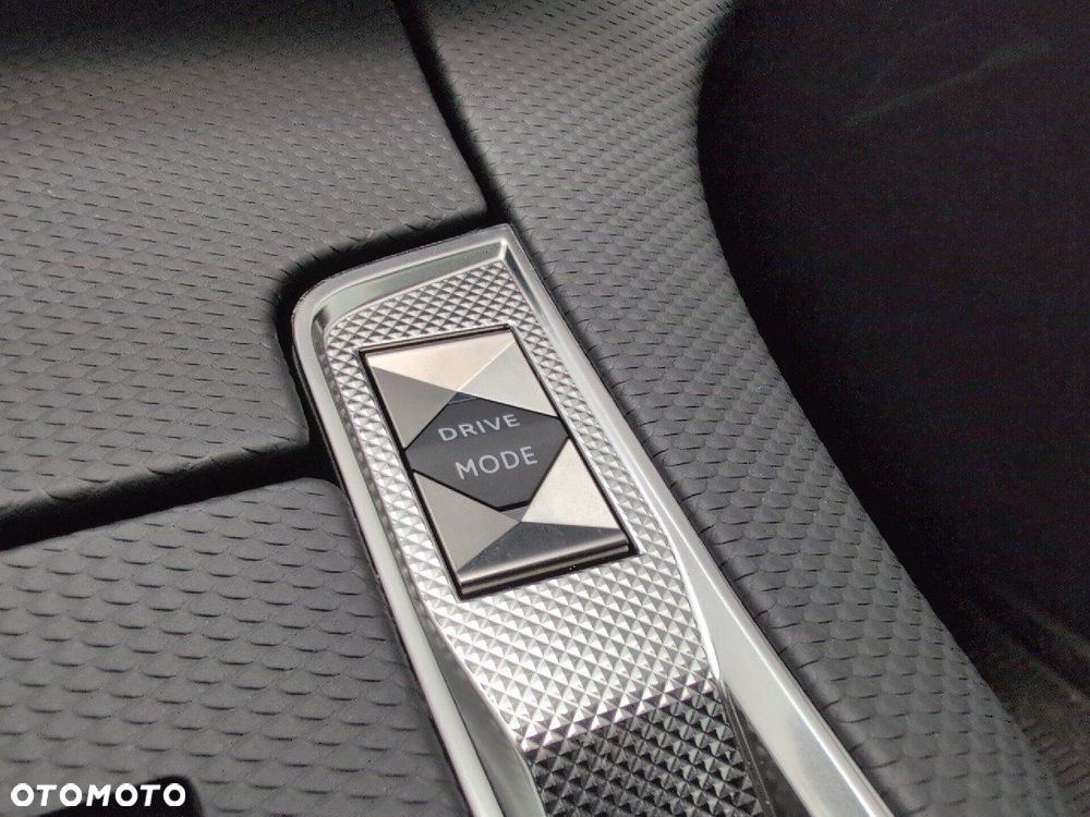 DS Automobiles DS 7 Crossback - 26