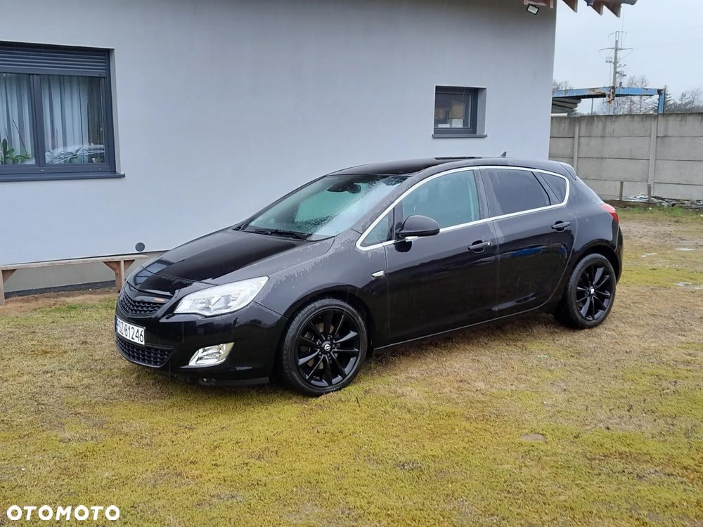 Opel Astra 1.7 CDTI DPF Cosmo - 8