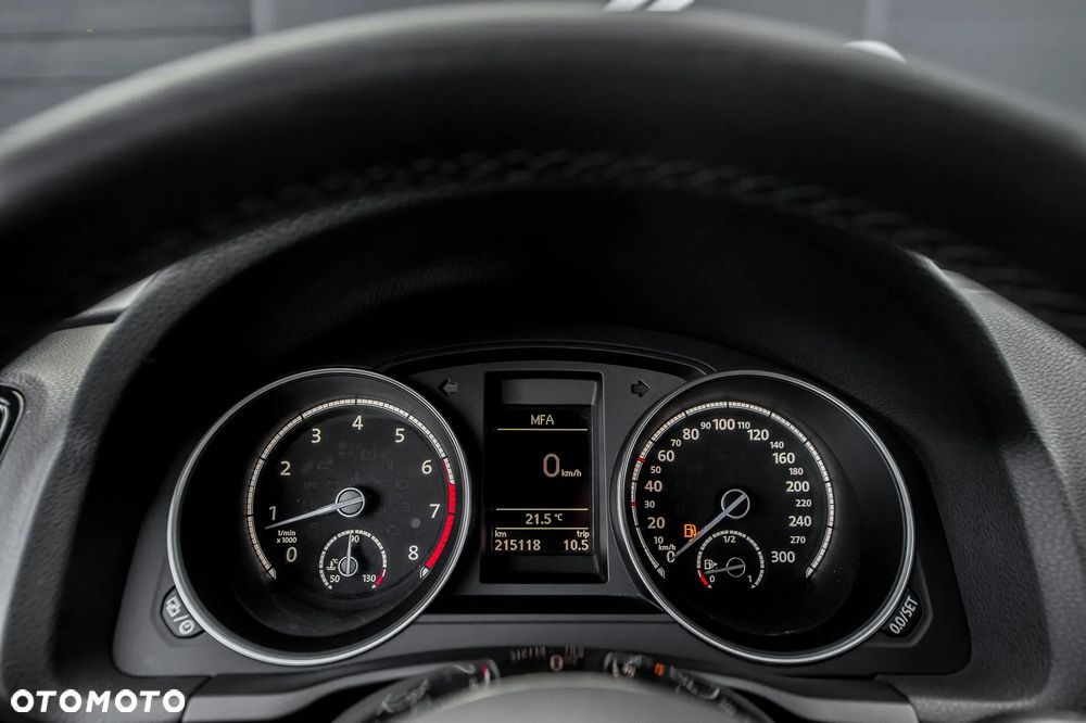 Volkswagen Scirocco R - 24
