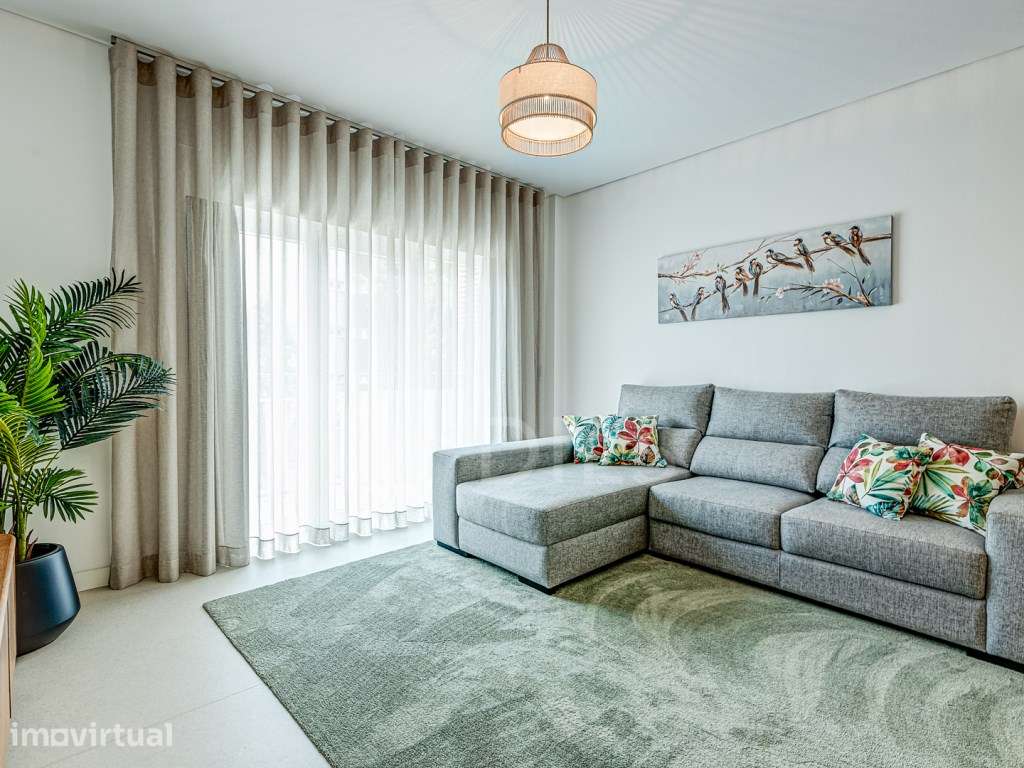 Apartamento T1, mobilado próximo ao Inst. Sup. Técnico - Grande imagem: 3/16