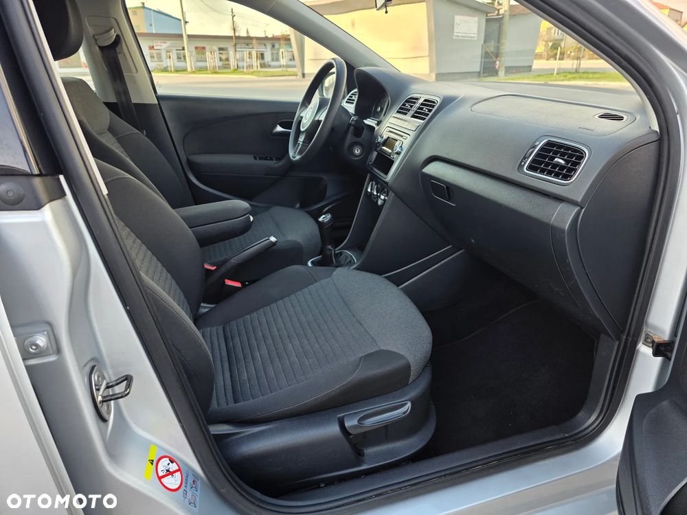 Volkswagen Polo - 22