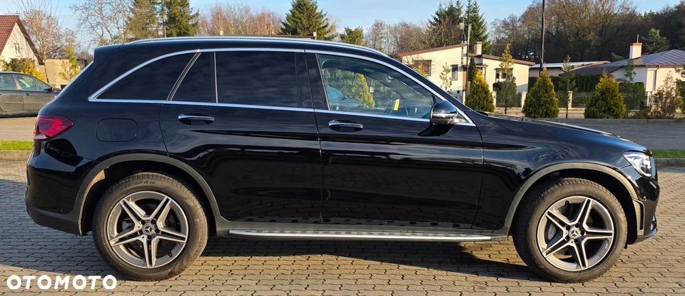 Mercedes-Benz GLC 300 4Matic 9G-TRONIC AMG Line - 5