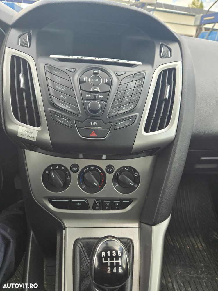 Ford Focus 1.6 TDCI DPF Trend - 14