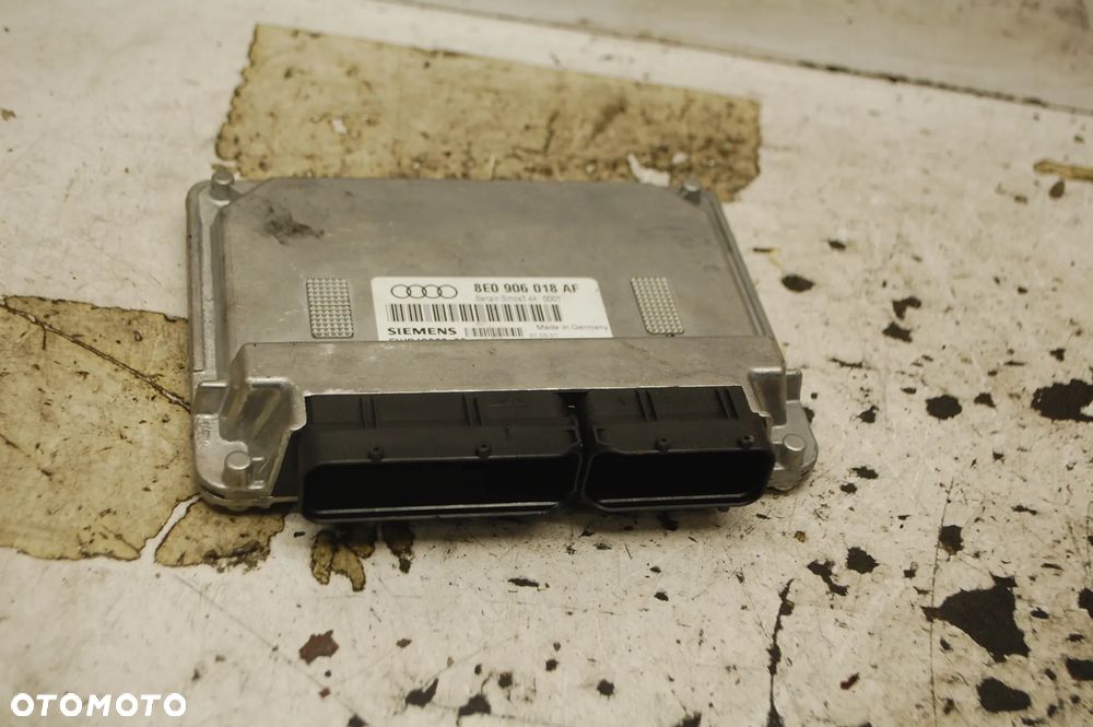 STEROWNIK KOMPUTER SILNIKA 8E0906018AF AUDI A4 B6 1.6 A4 B7 - 1