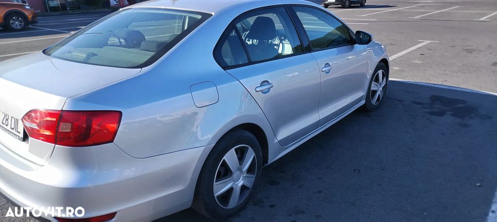 Volkswagen Jetta 1.2 TSI Comfortline - 14