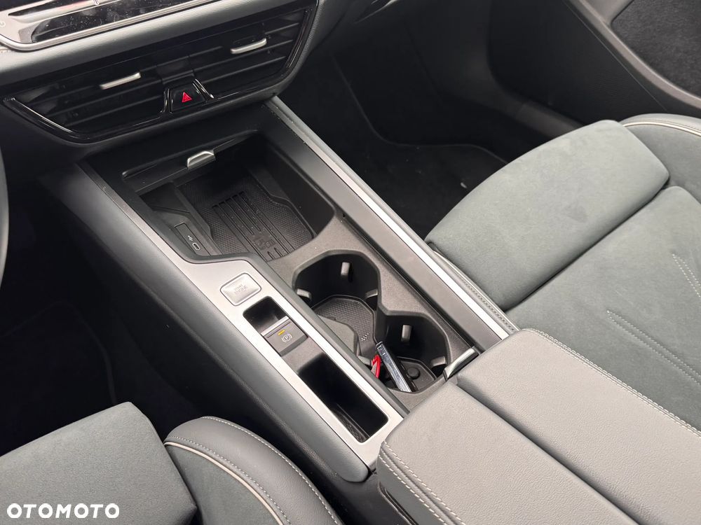 Volkswagen Passat Variant 2.0 TDI SCR Business DSG - 32