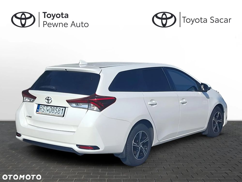 Toyota Auris - 5