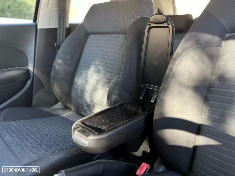 VW Polo 1.2 TSi Street - 14