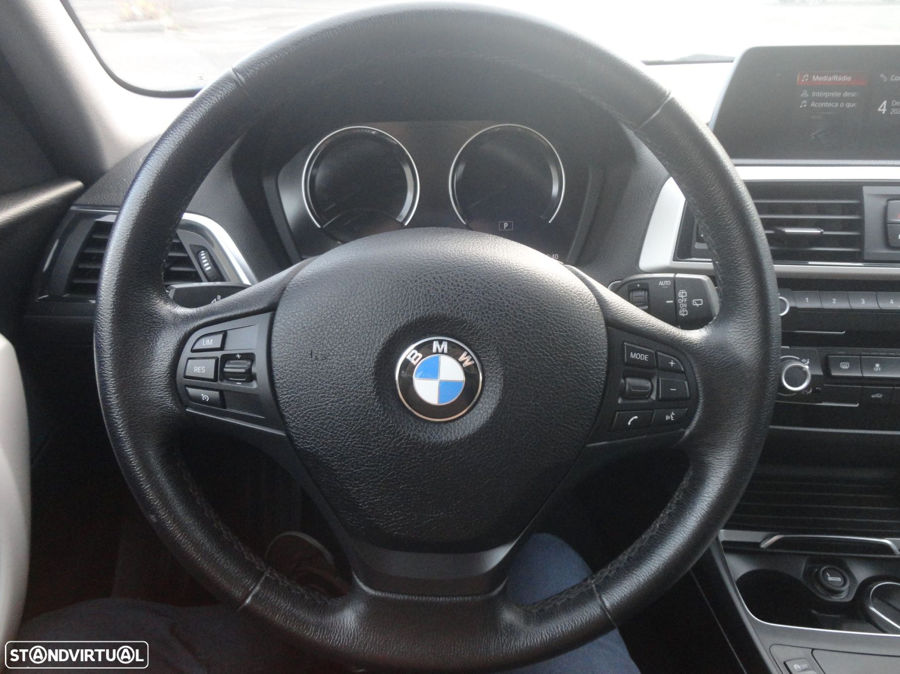 BMW 116 d Aut. Advantage - 12