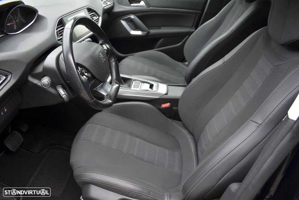 Peugeot 308 PureTech 130 GPF EAT8 Stop & Start Allure - 6