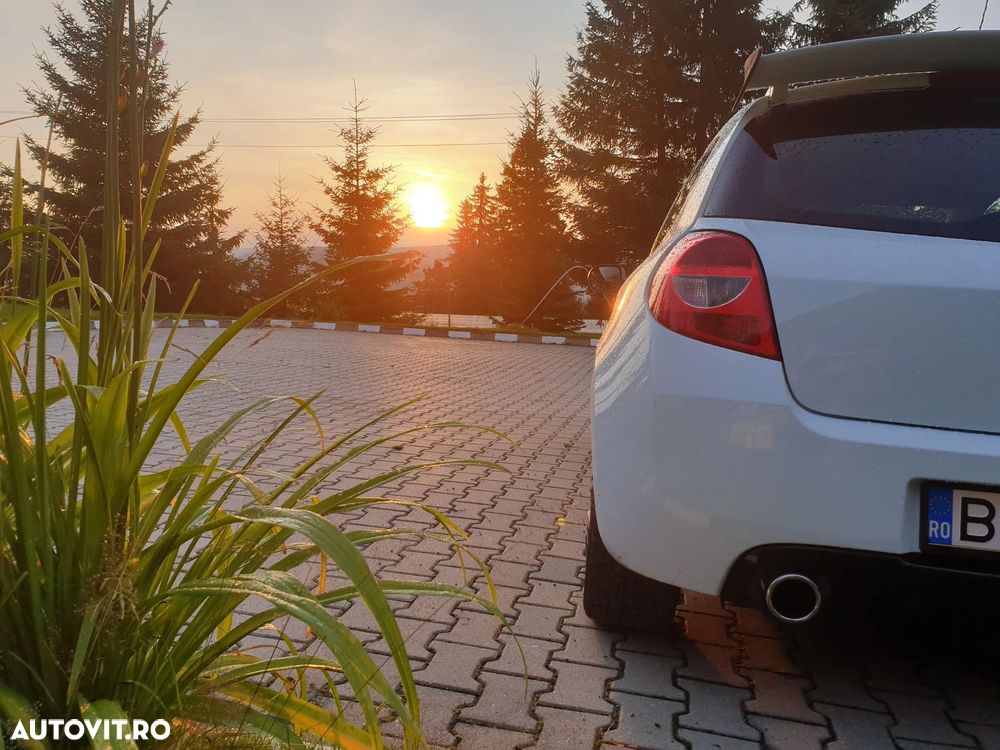 Renault Clio III 2.0 16V Team - 11
