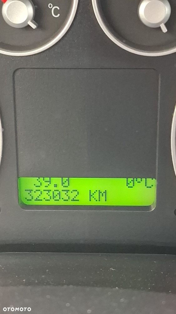 Ford Focus 1.6 Ghia - 14
