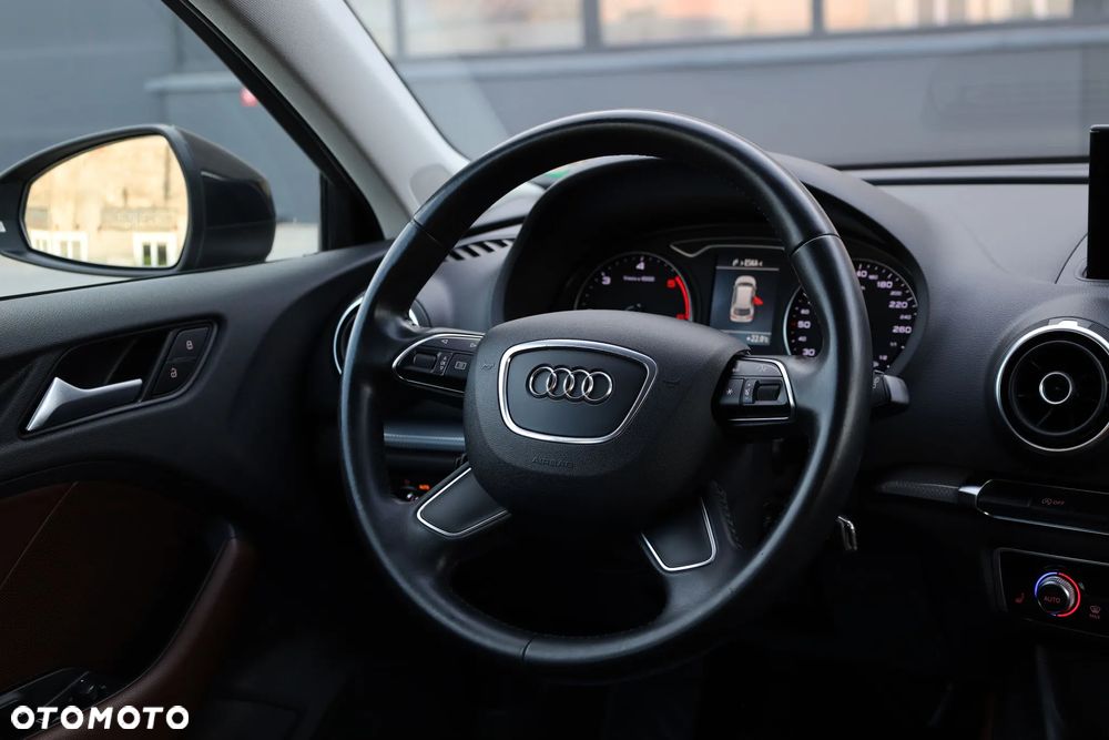 Audi A3 Sportback 2.0 TDI (clean diesel) quattro Ambiente - 29