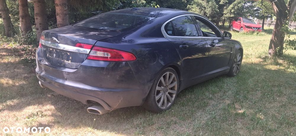 Jaguar XF - 5