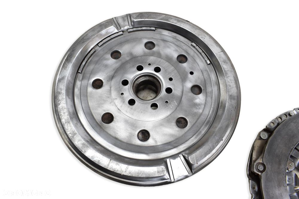 Koło Dwumasowe Sprzęgło PASSAT B6 GOLF V TOURAN OCTAVIA II 2.0 FSI BLX - 9