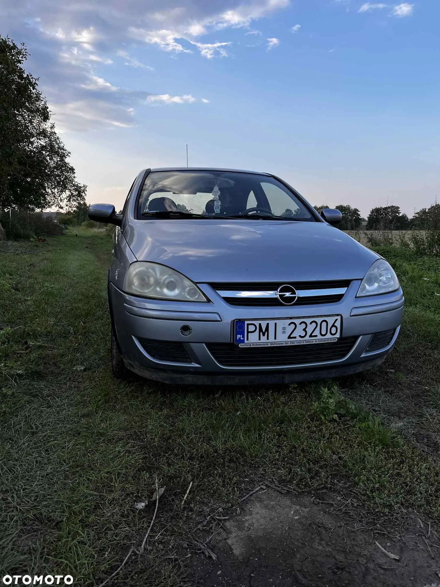 Opel Corsa - 1