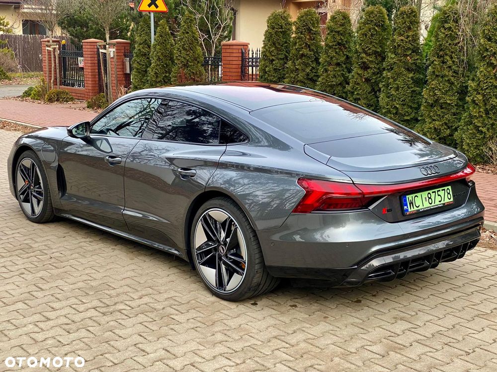 Audi RS e-tron GT quattro - 7