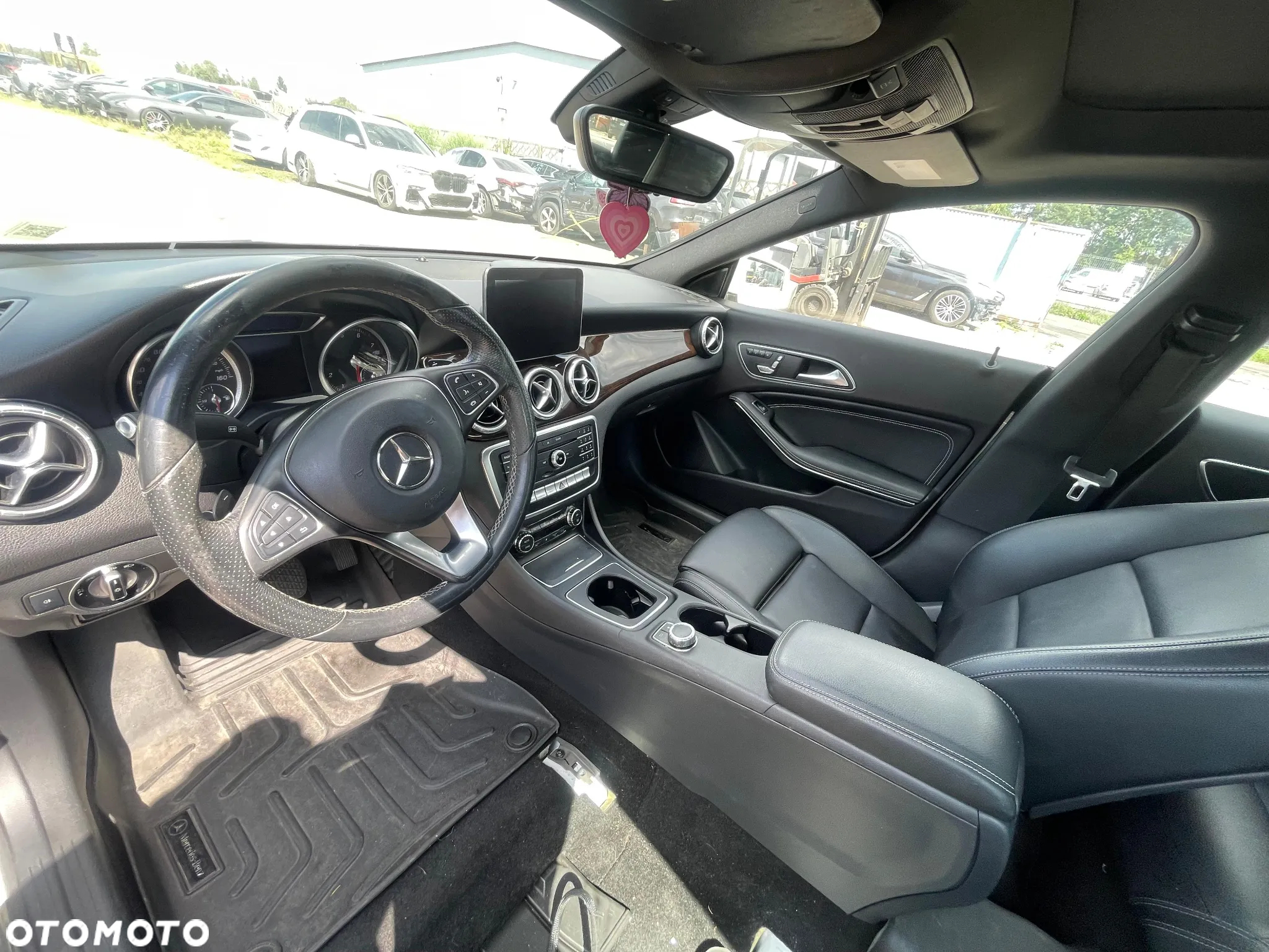 Mercedes-Benz CLA 250 7G-DCT - 8