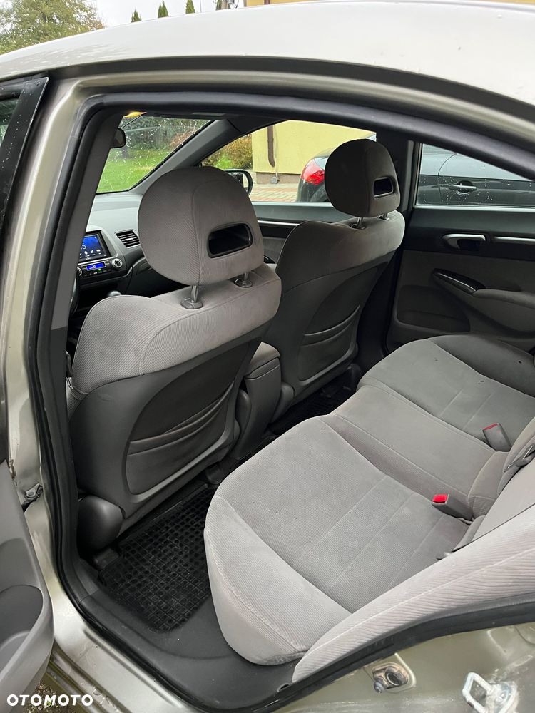 Honda Civic 1.8 Executive - 14