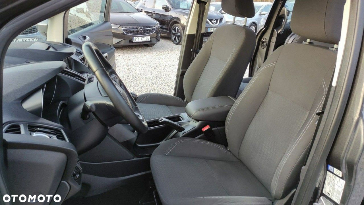 Ford Grand C-MAX - 21