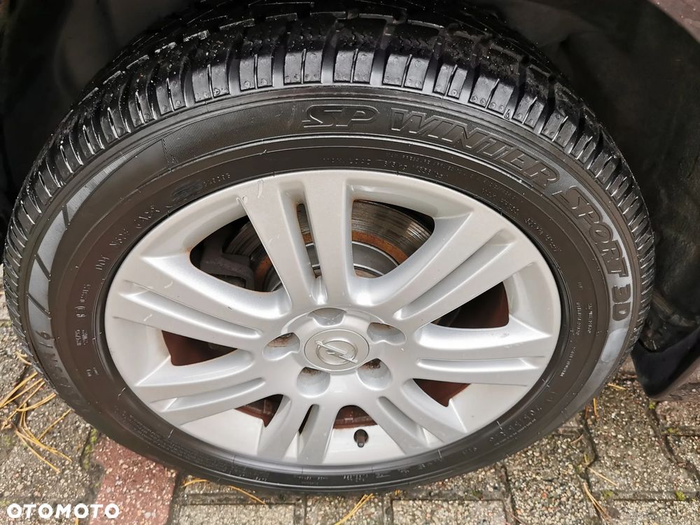 Opel Astra III GTC 1.8 Sport - 36