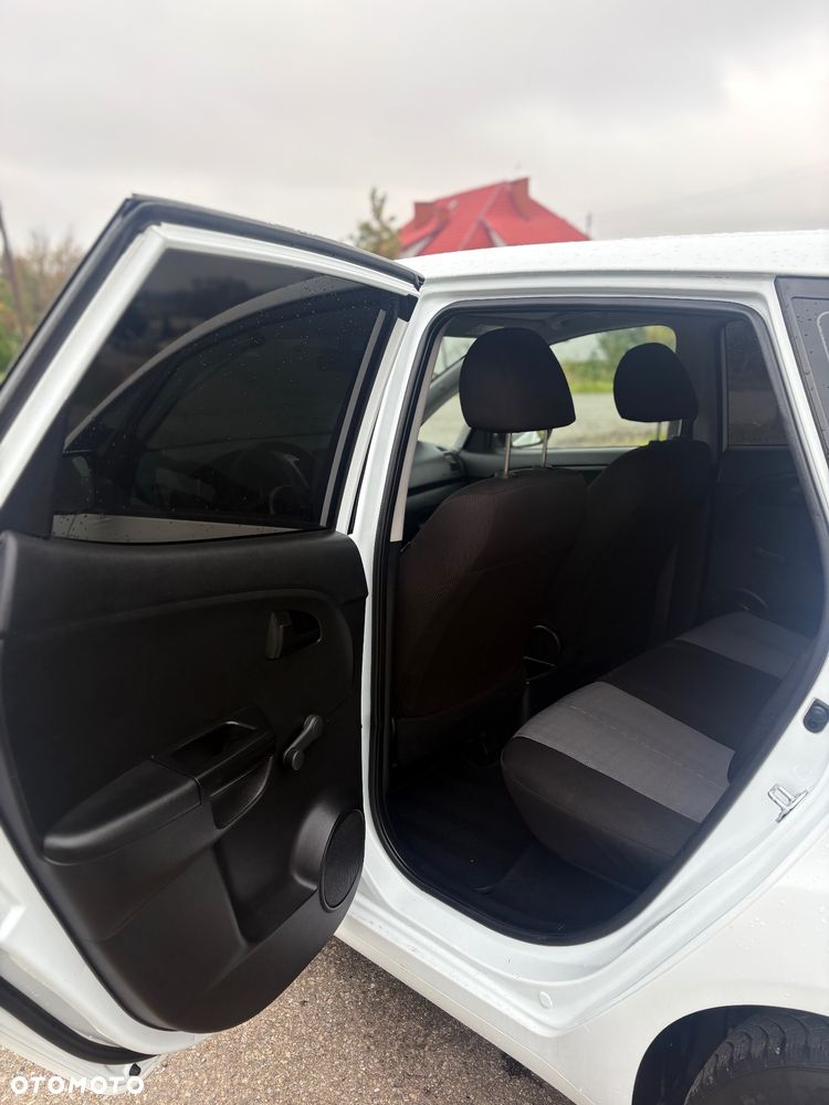 Kia Venga 1.4 CVVT Attract - 17