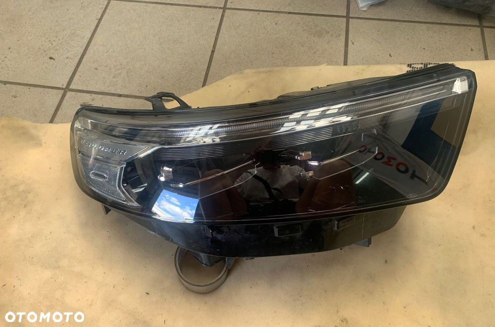 LAMPA PRAWA FULL LED FORD EXPLORER LB5B-13W029-GK - 1