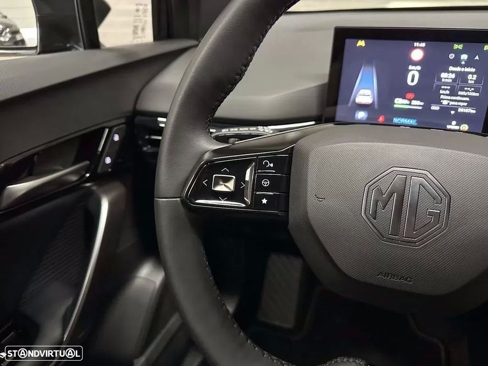 MG MG4 77 kWh Extended Range Luxury - 41
