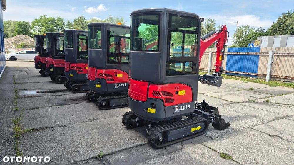 Kubota AT18 - 1