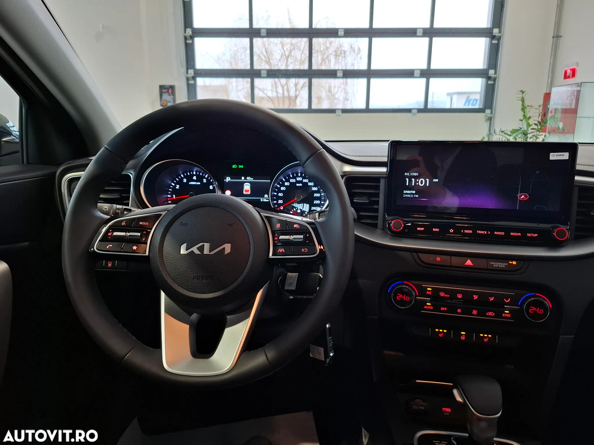 Kia XCeed 1.5 T-GDI 7DCT City - 11