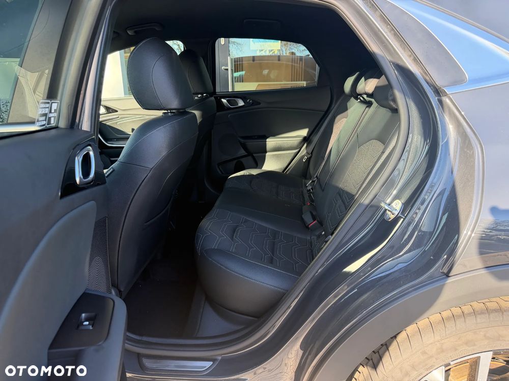 Kia XCeed 1.6 T-GDI Tribute DCT - 5