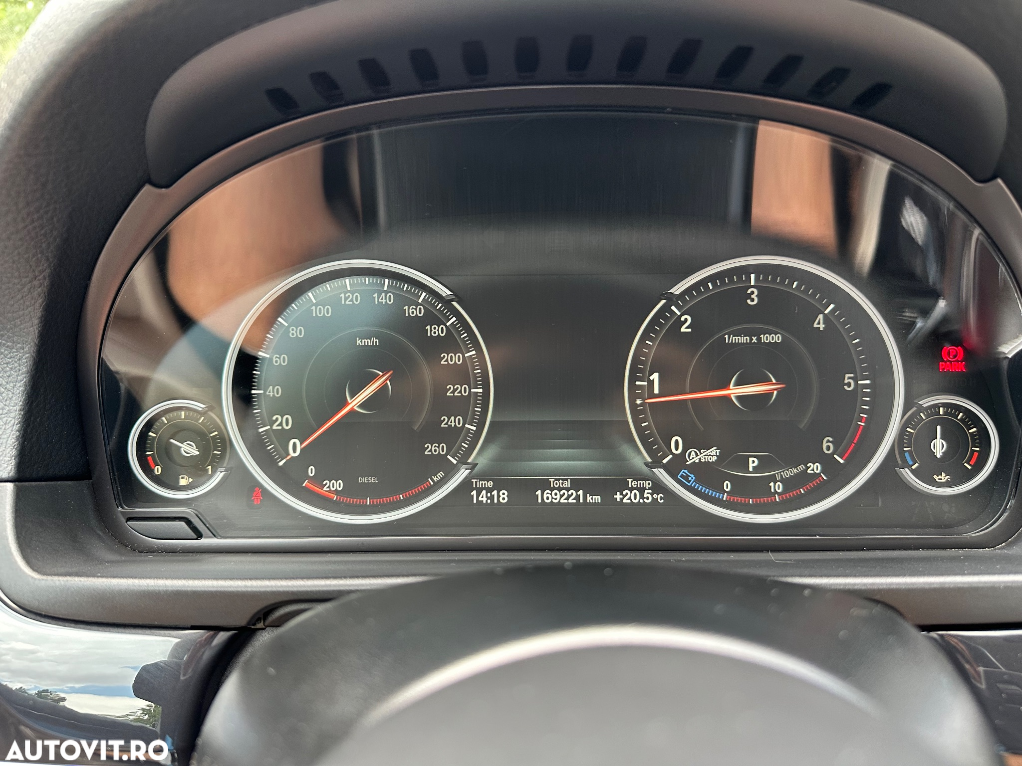 BMW Seria 5 525d xDrive AT - 14